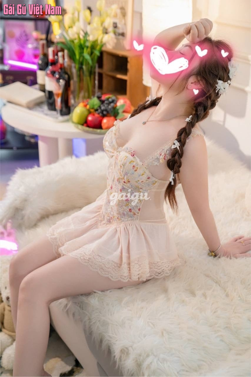❣️HOTGIRL❣️LY LY-MẶT XINH, VÚ ĐẸP, SERVICE CỰC ĐỈNH