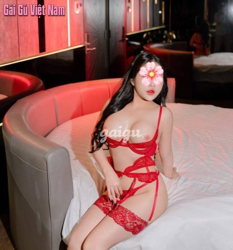 ❤️ Quế Chi ❤️ – DÁNG ĐẸP – VÚ MÔNG GỢI CẢM- NON TƠ