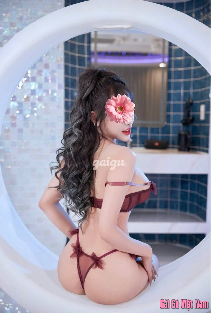 ❤️ Quỳnh Anh ❤️ DÂM ĐÃNG – TÌNH CẢM – CHIỀU KHÁCH HẾT LÒNG