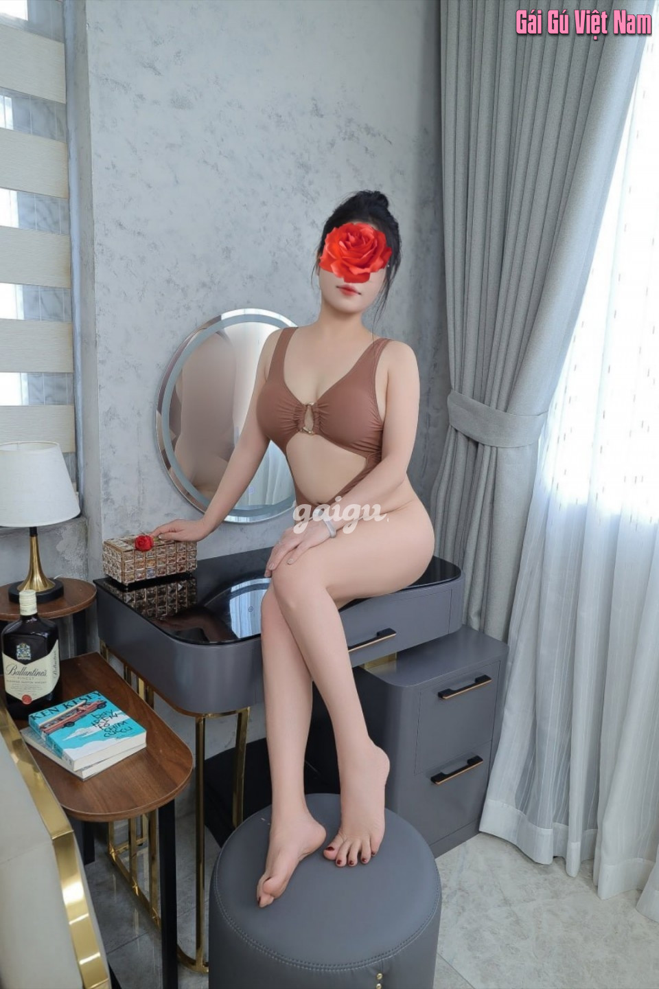 KIỀU CHI – DÂM NỮ – THÂN HÌNH QUYẾN RŨ